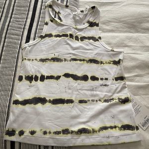 Lululemon Align Waist-Length Racerback Tank Top
Transverse Yellow Multi 10